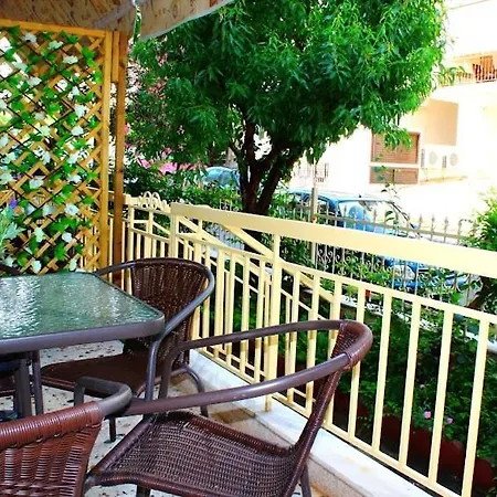 Amalia House